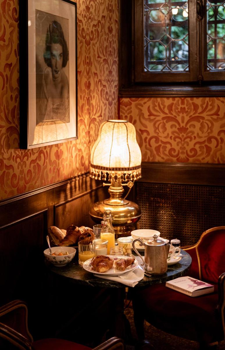 Hotel Flora - By Romanelli Family