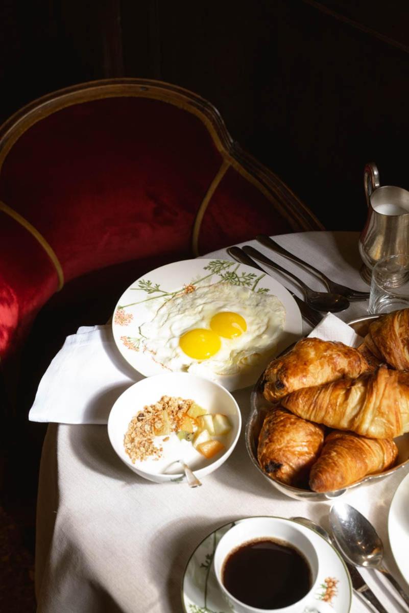 Hotel Flora - By Romanelli Family