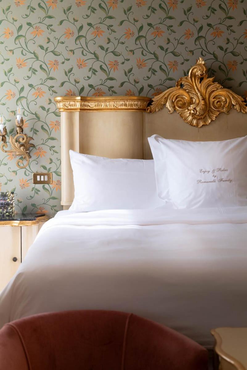 Hotel Flora - By Romanelli Family