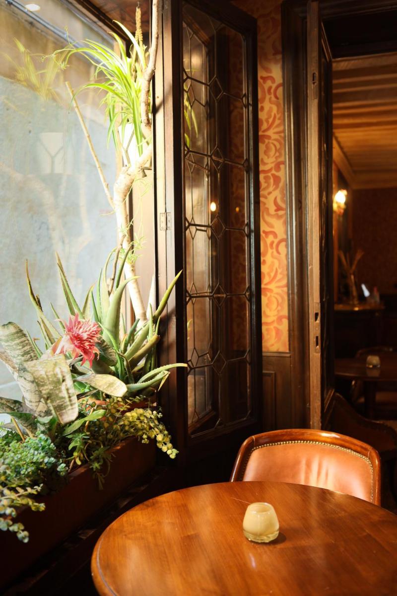 Hotel Flora - By Romanelli Family