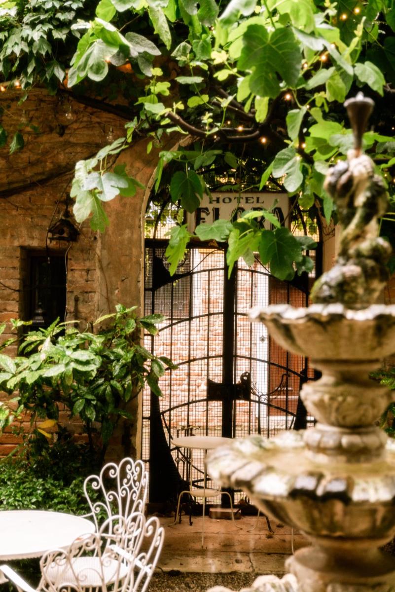 Hotel Flora - By Romanelli Family