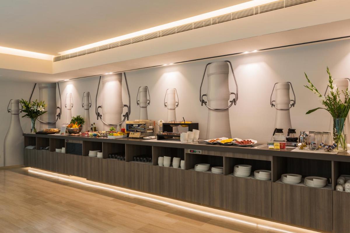 Hotel Glance In Florence