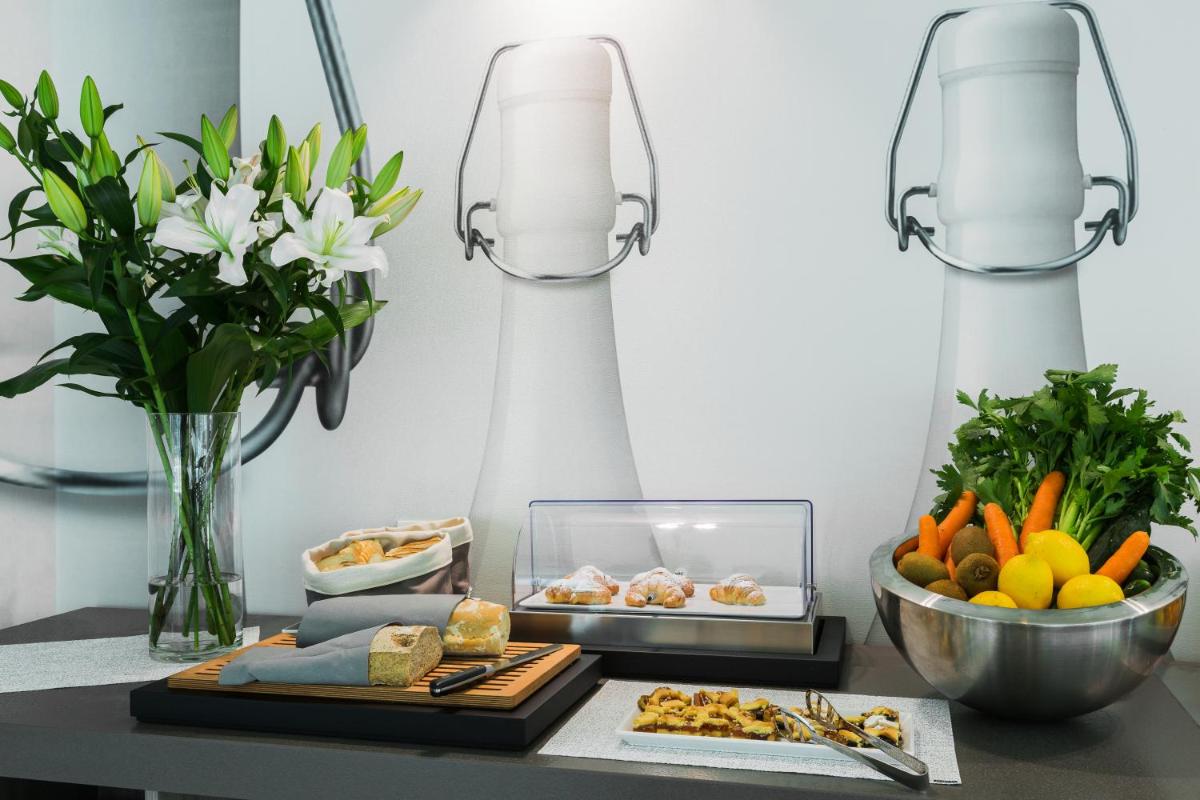 Hotel Glance In Florence