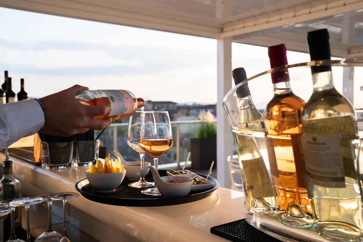 Hotel Glance In Florence