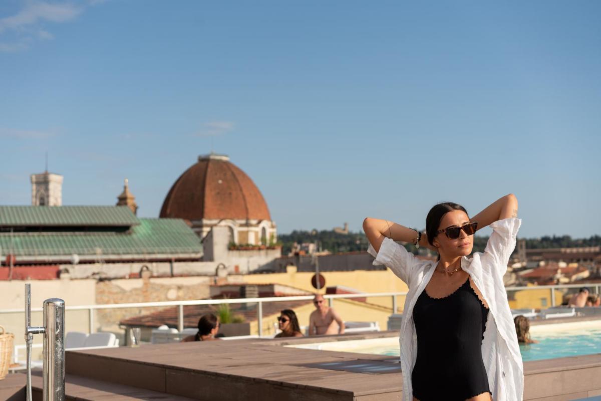 Hotel Glance In Florence