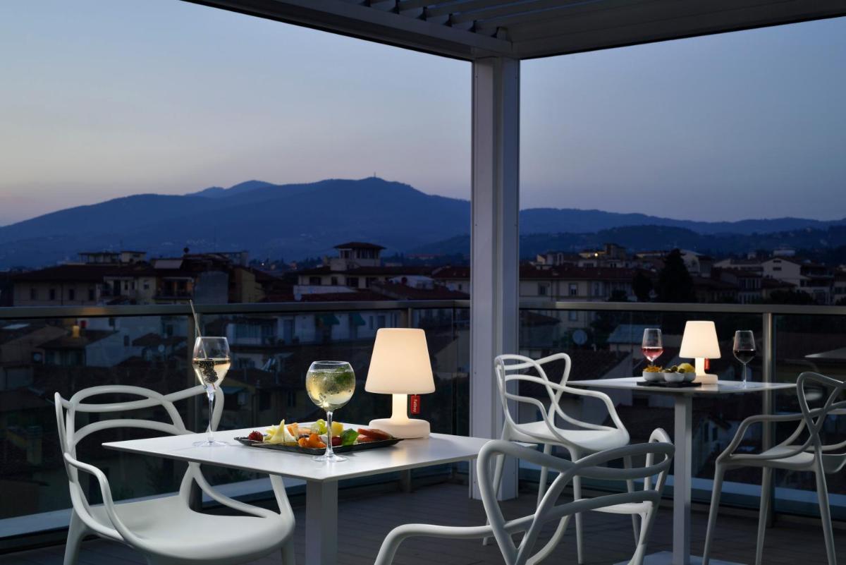 Hotel Glance In Florence
