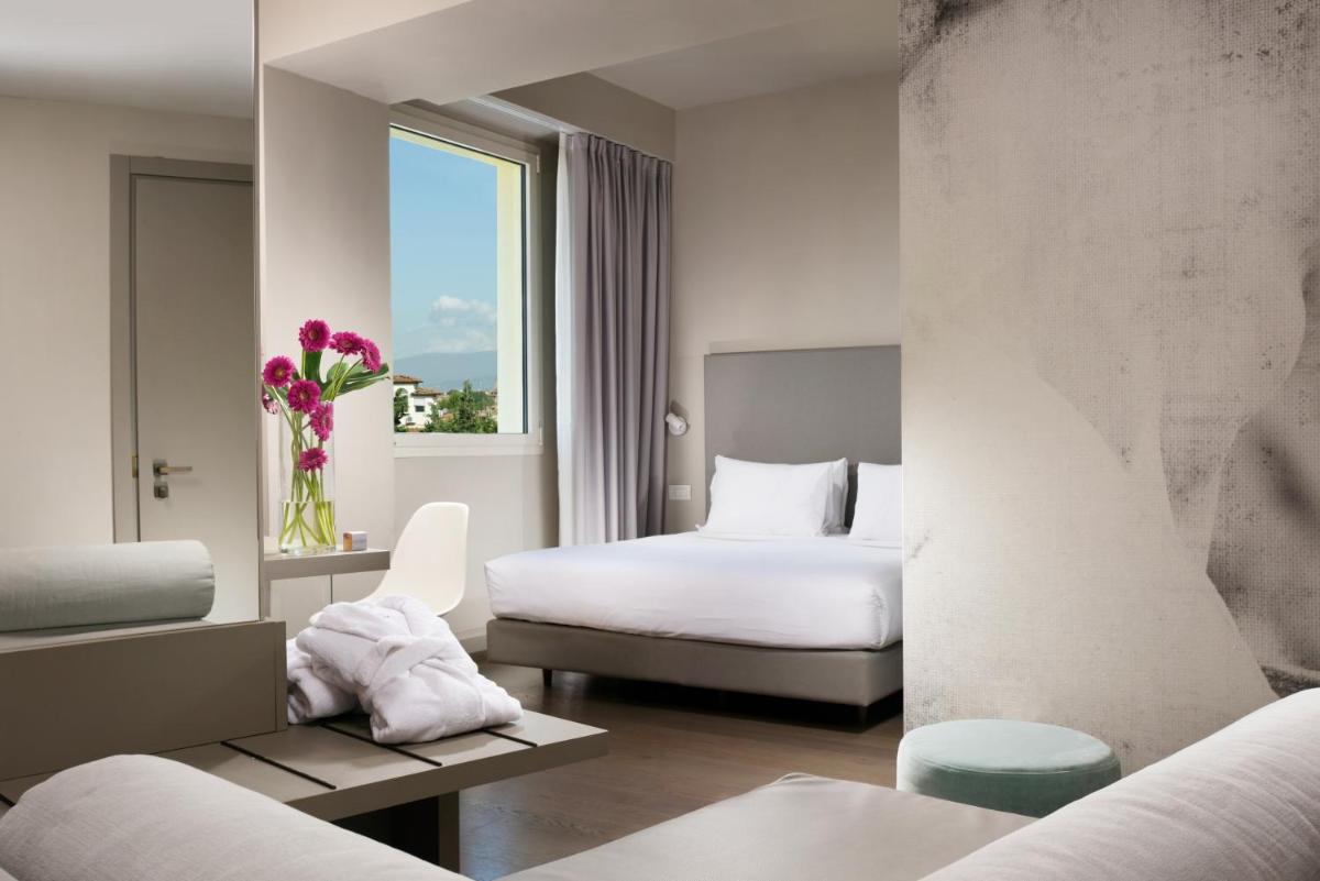 Hotel Glance In Florence