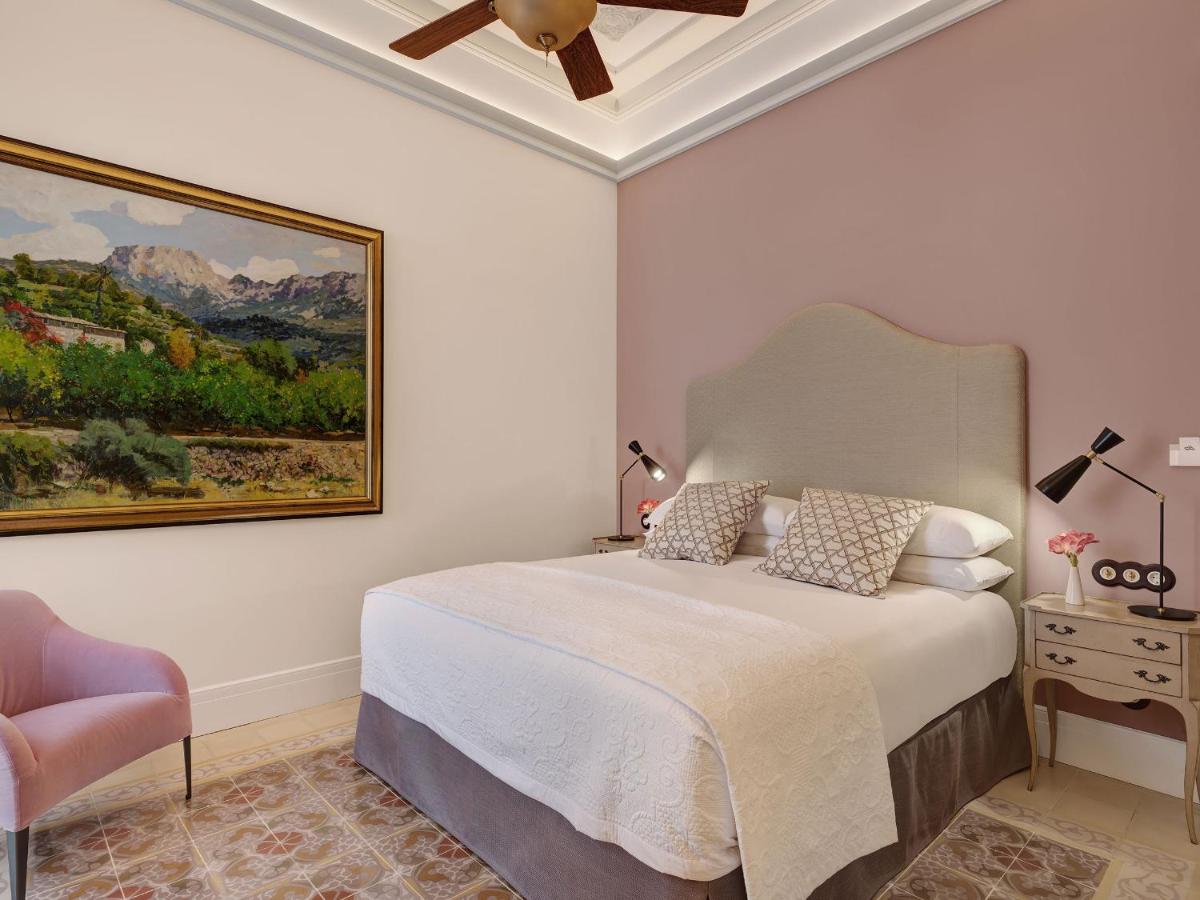 Hotel Gloria de Sant Jaume