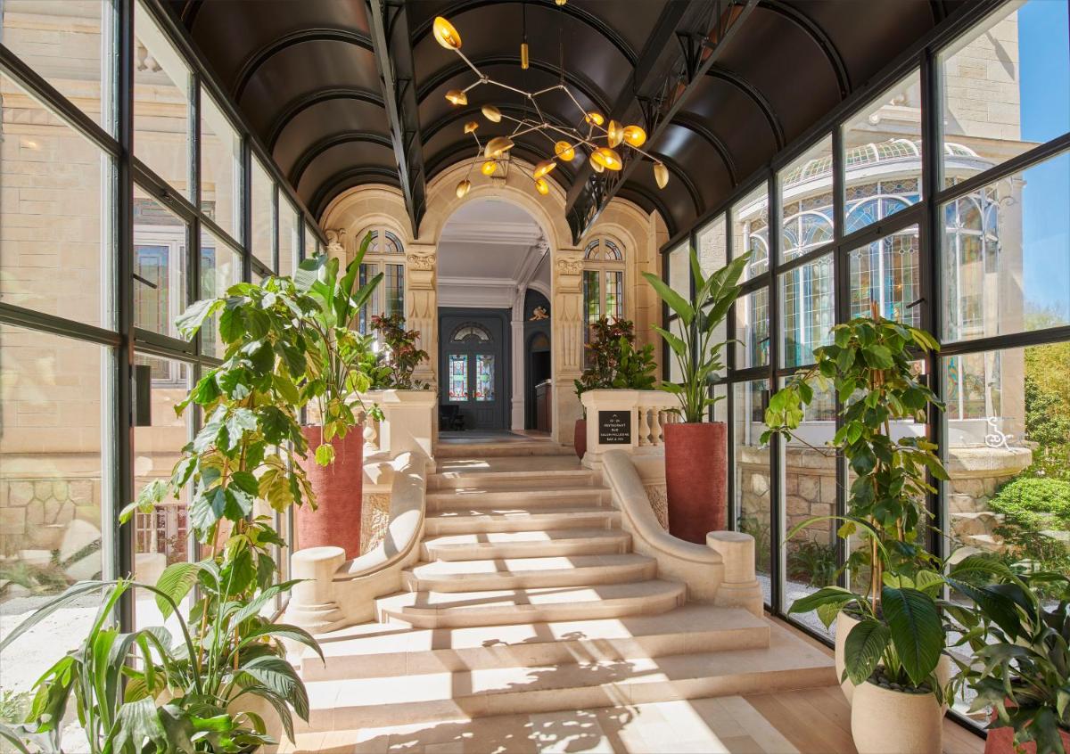 Château Hôtel Grand Barrail