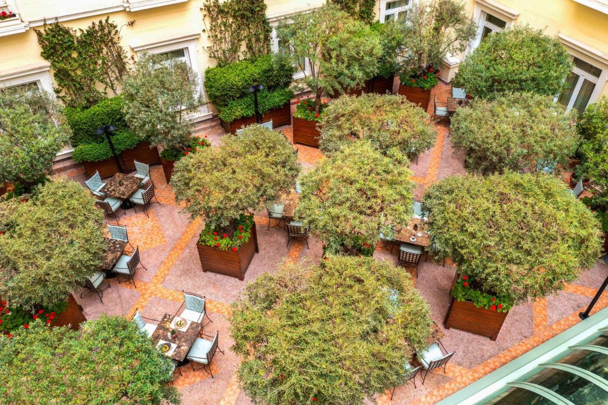 Hotel Grande Bretagne, a Luxury Collection Hotel, Athens