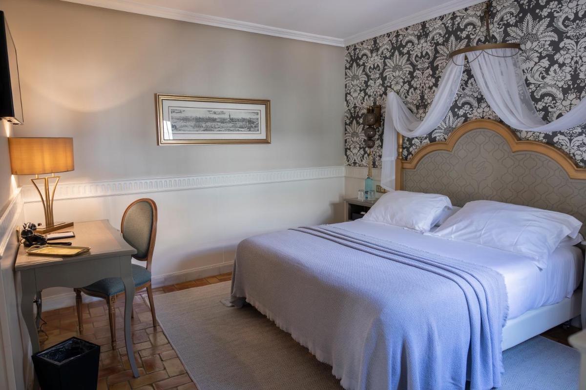 Hotel Gravina 51