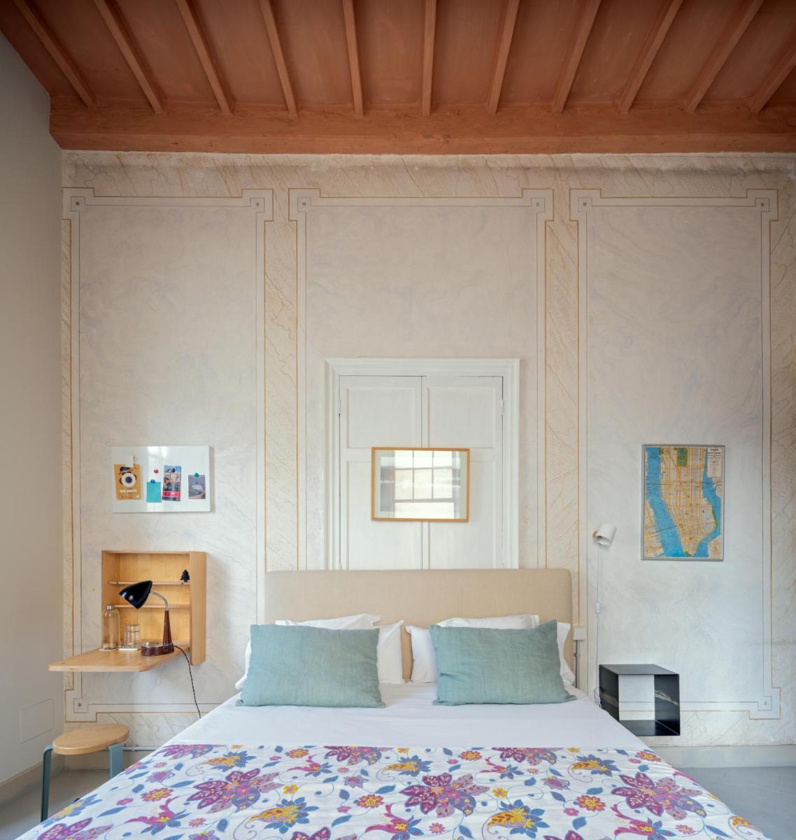 Hotel Hevresac Singular & Small