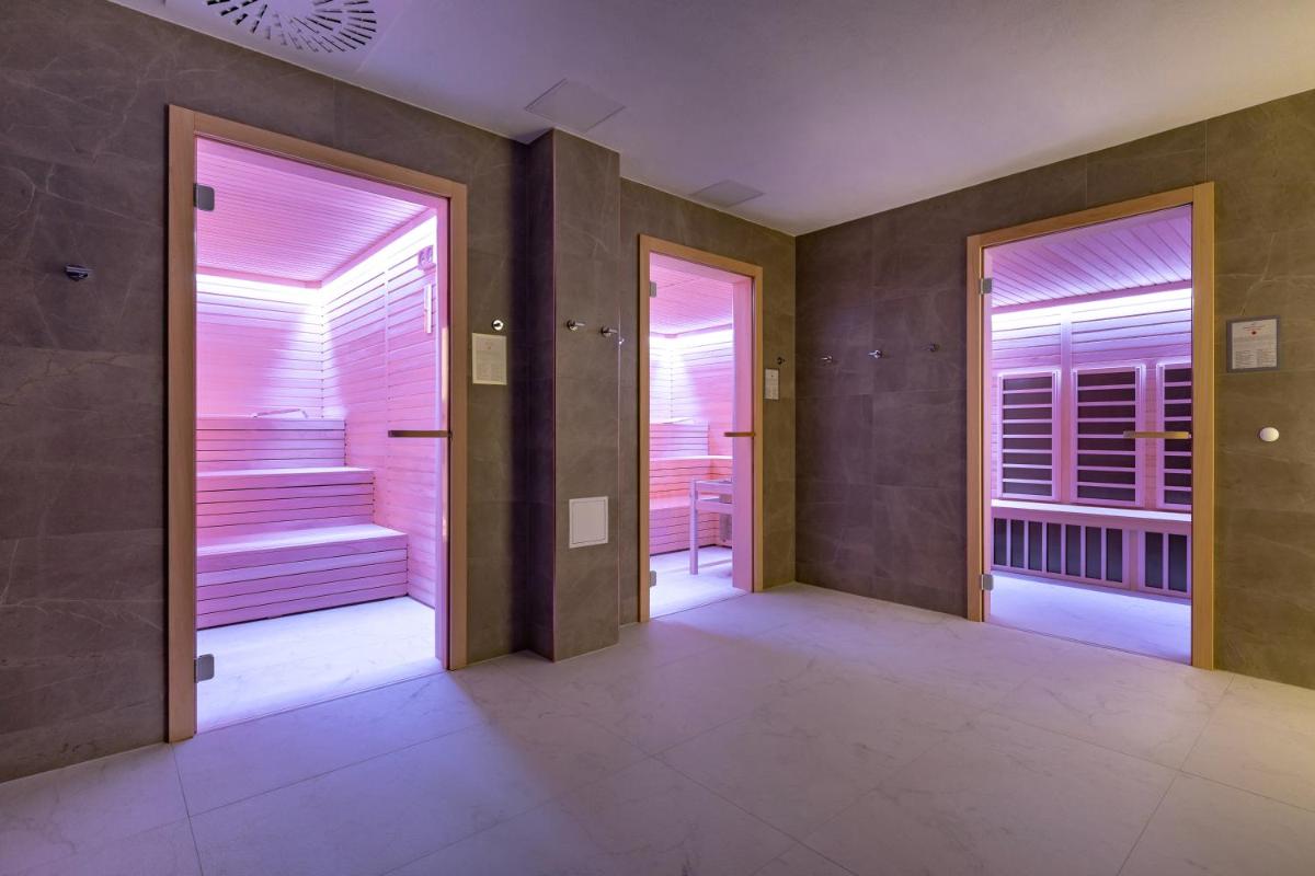 Hotel In Excelsis