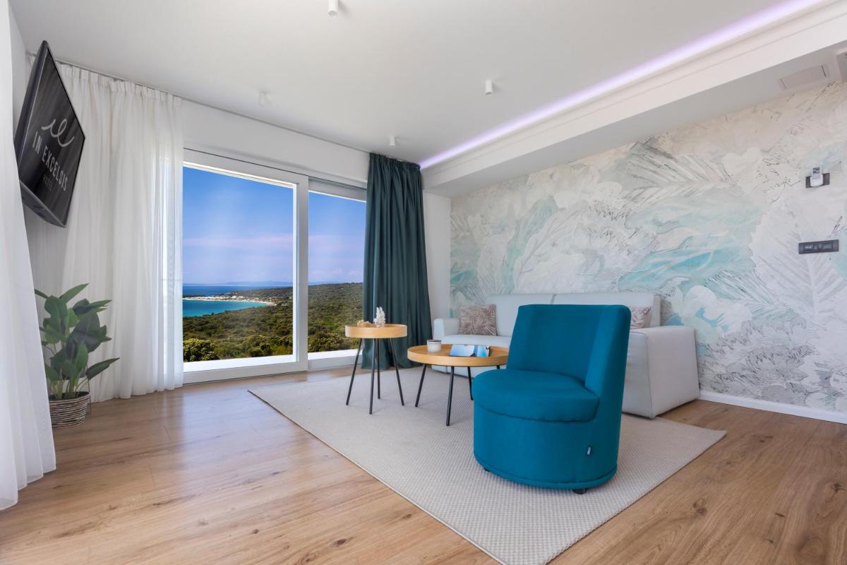Hotel In Excelsis