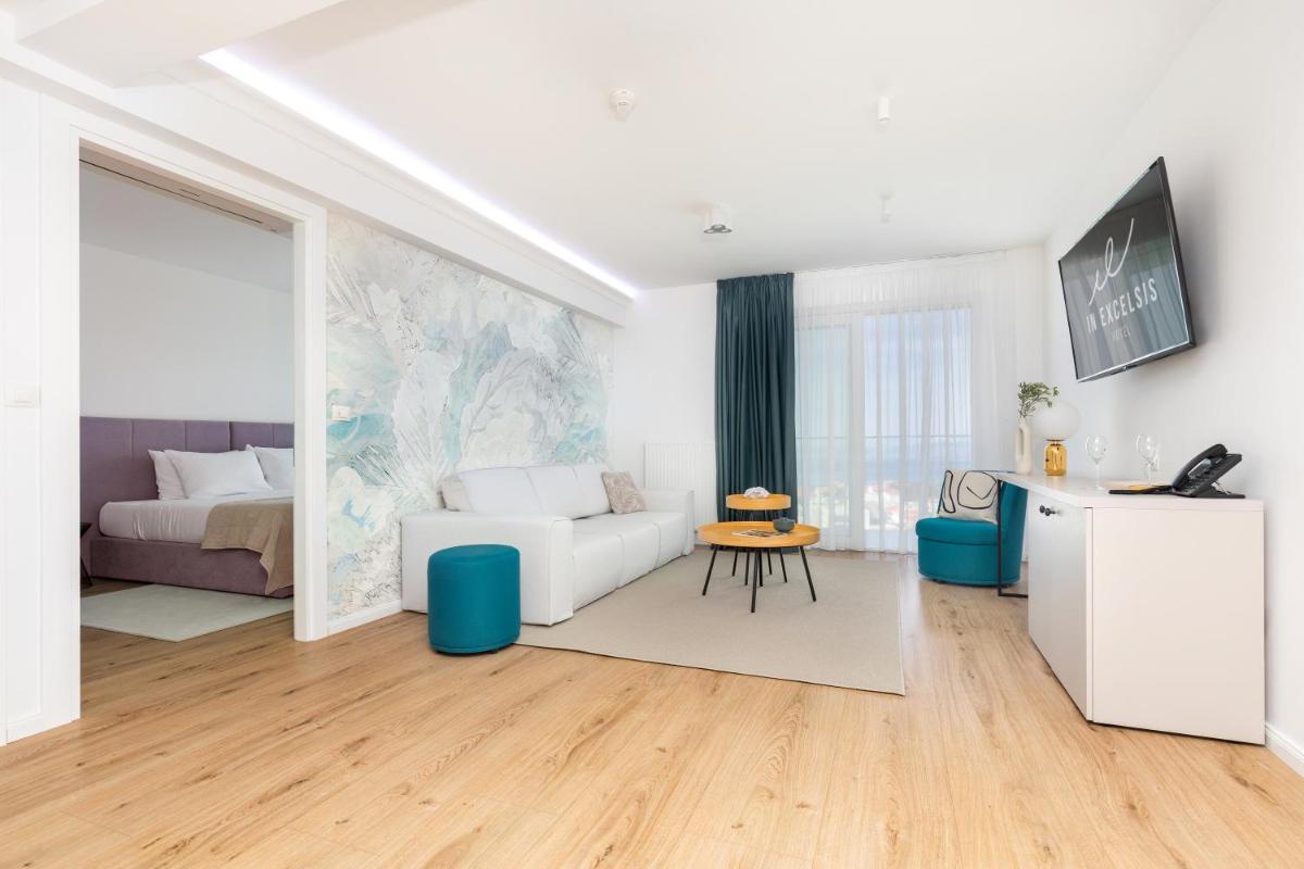 Hotel In Excelsis