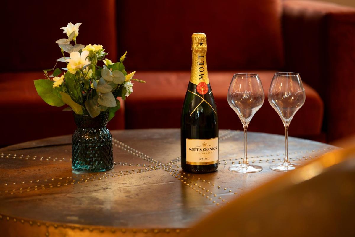 Hotel Jean Moët