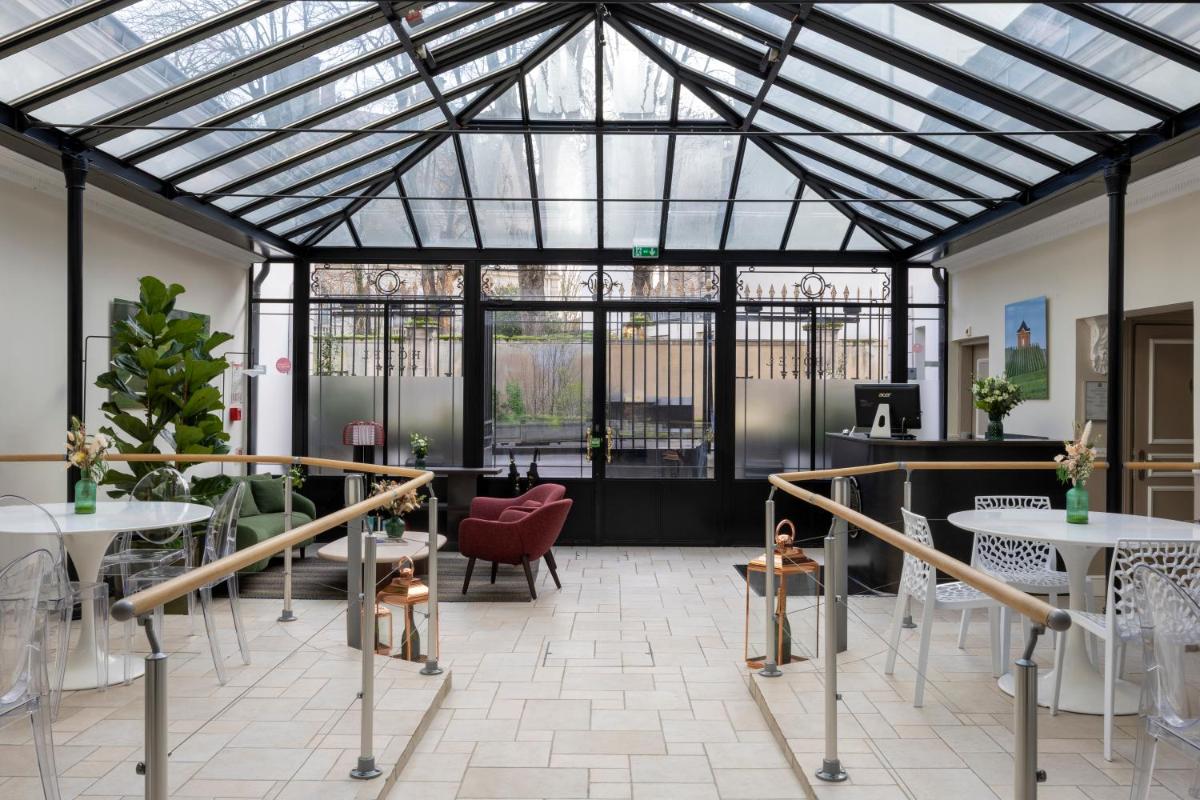 Hotel Jean Moët