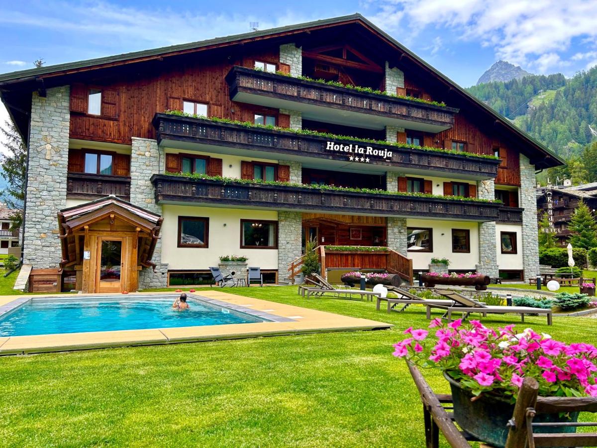 Hotel La Rouja