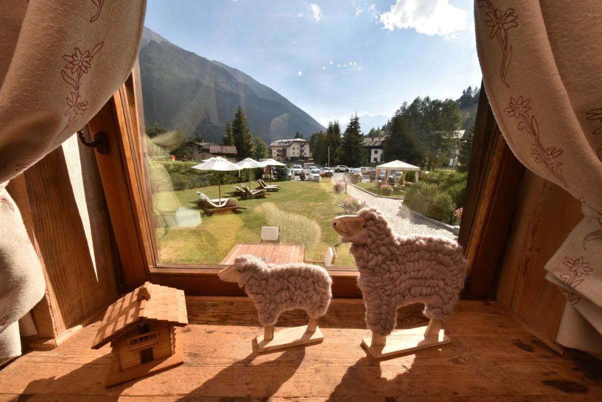 Hotel La Rouja