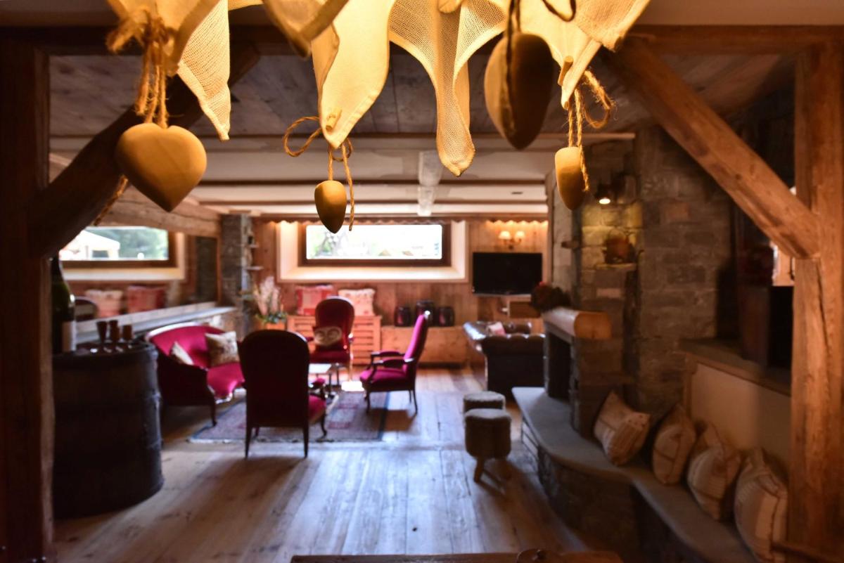 Hotel La Rouja