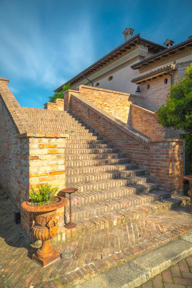 Hotel La Tavola Rotonda