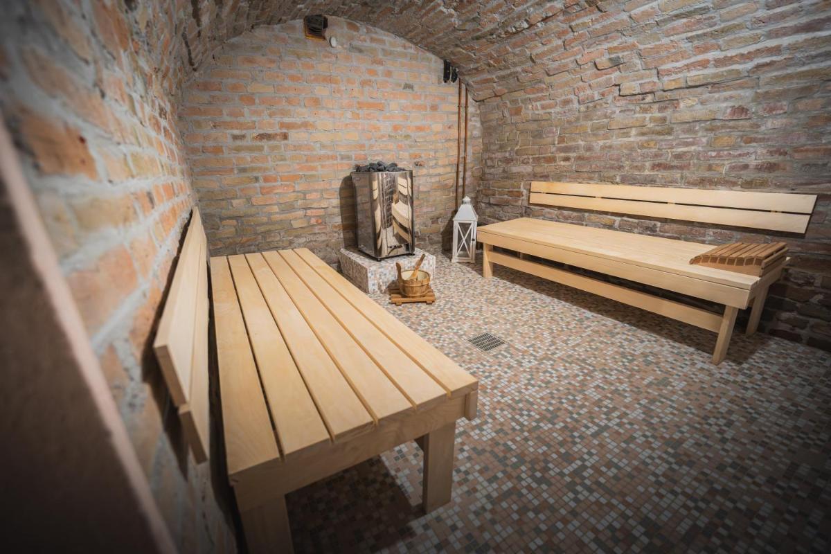 Hotel La Tavola Rotonda