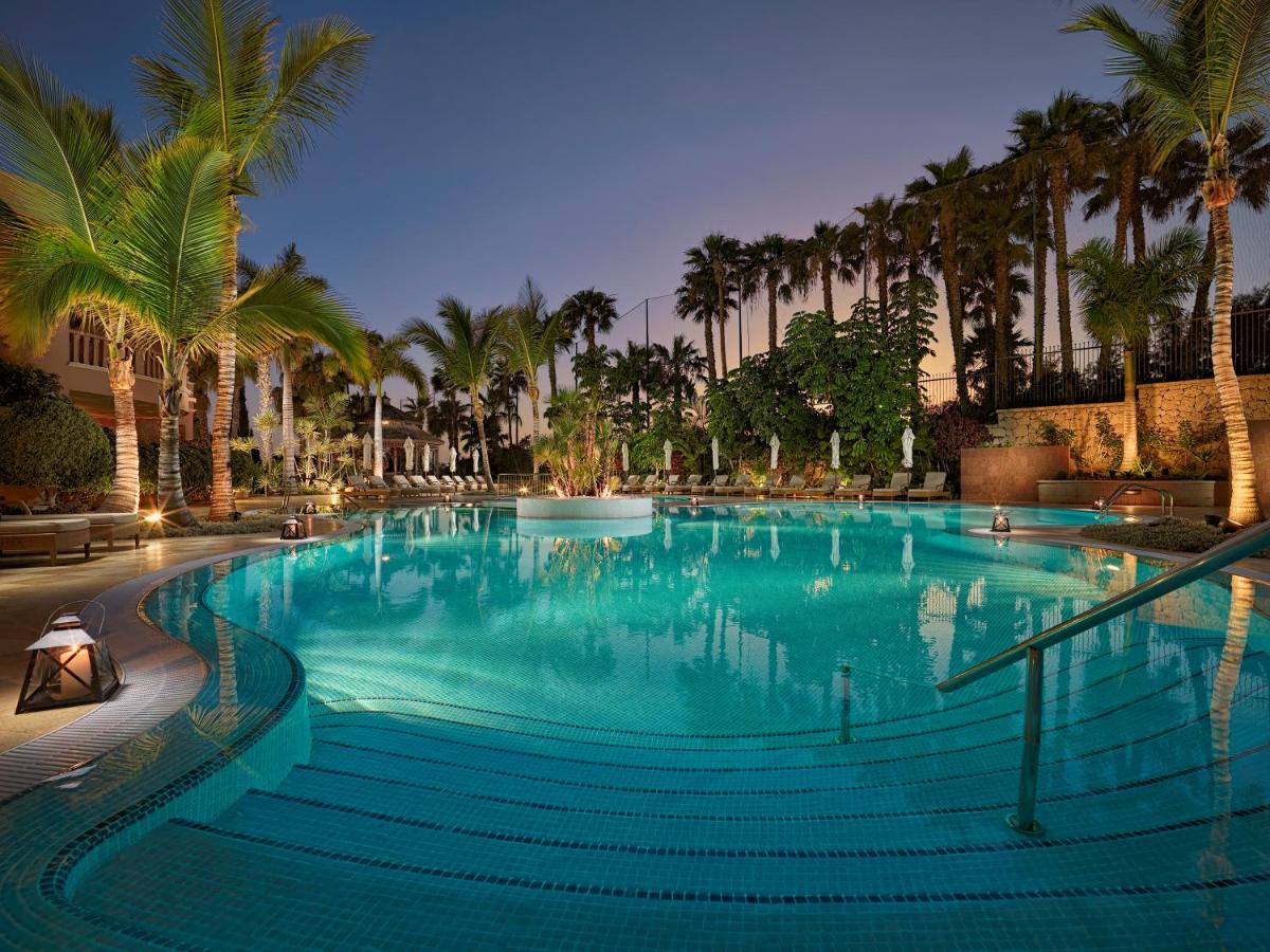 1881 Tenerife Madrigueras Golf Hotel