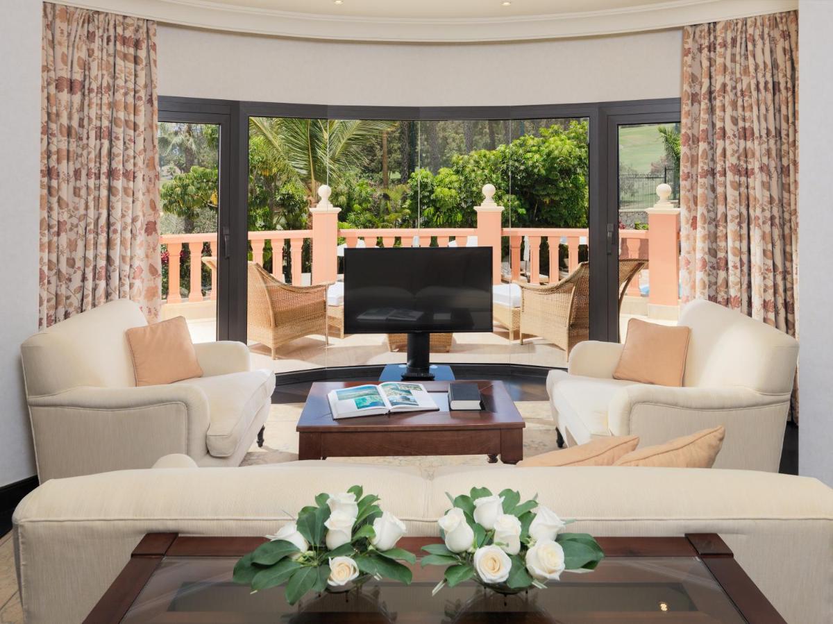 1881 Tenerife Madrigueras Golf Hotel