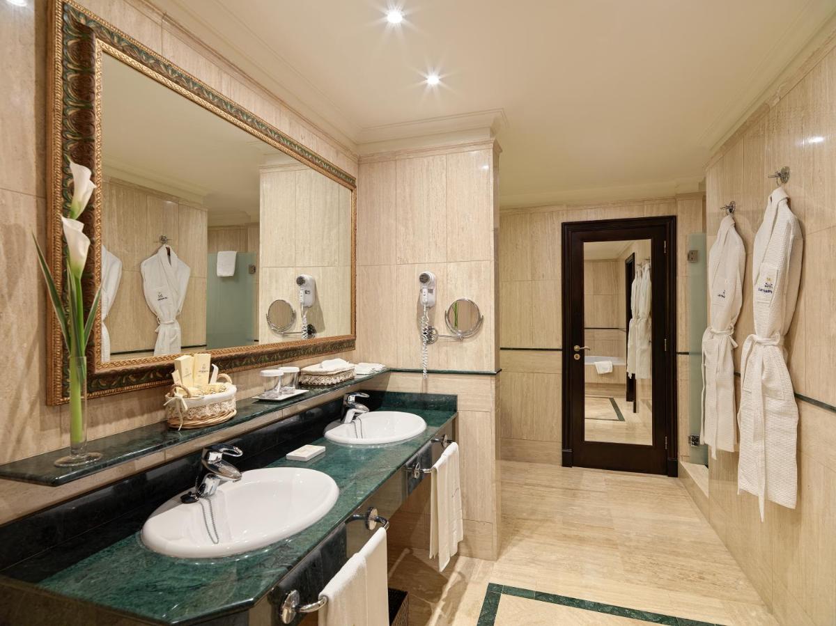 1881 Tenerife Madrigueras Golf Hotel