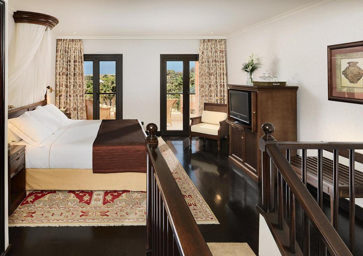 1881 Tenerife Madrigueras Golf Hotel