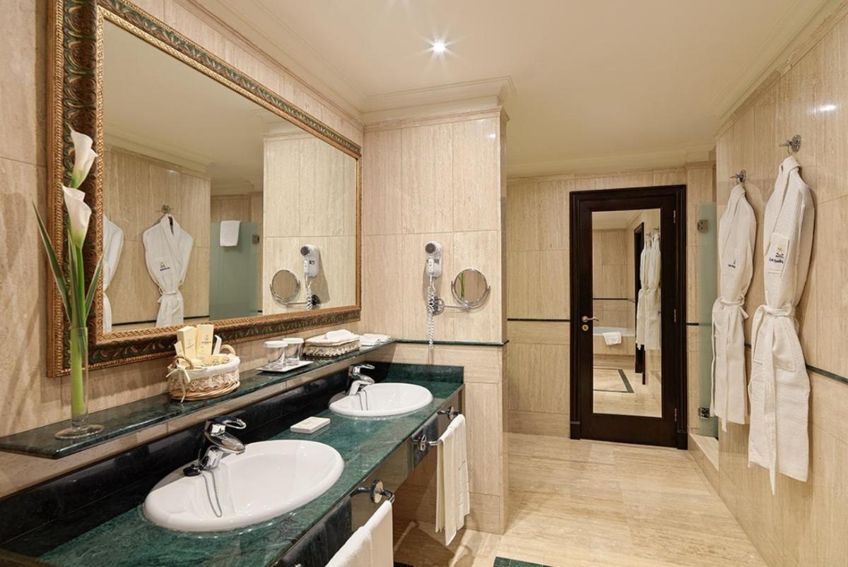 1881 Tenerife Madrigueras Golf Hotel