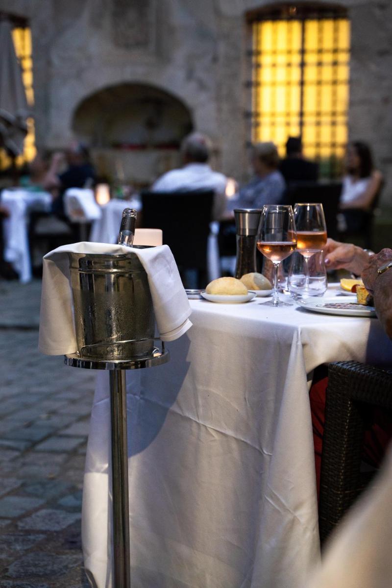 Le Moulin de Vernègues Hôtel & Spa