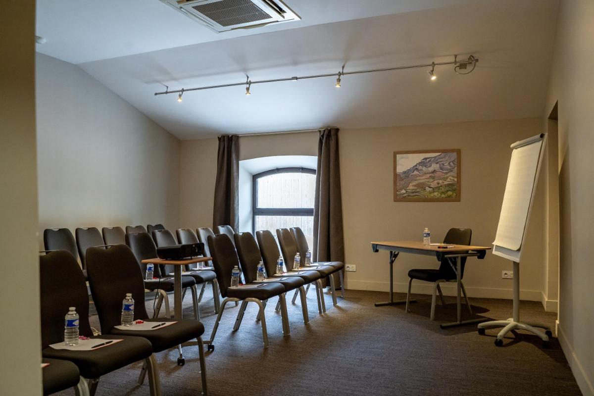 Le Moulin de Vernègues Hôtel & Spa