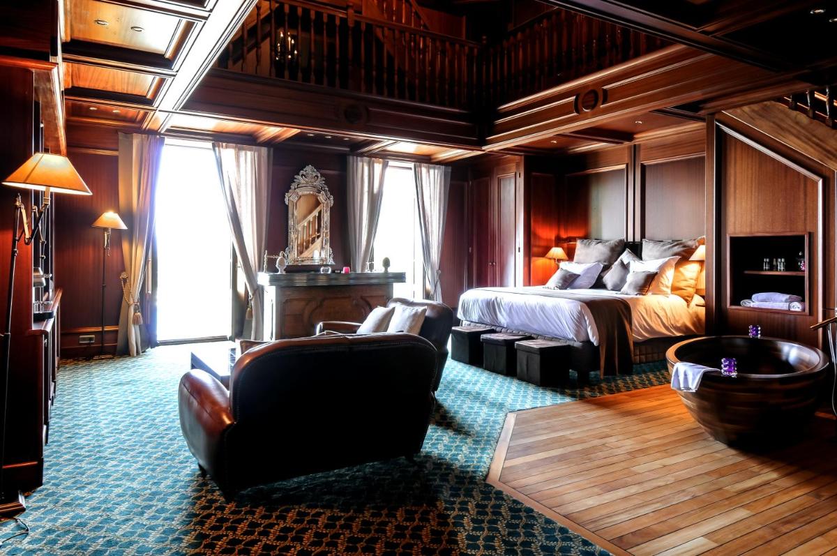 Le Palace De Menthon