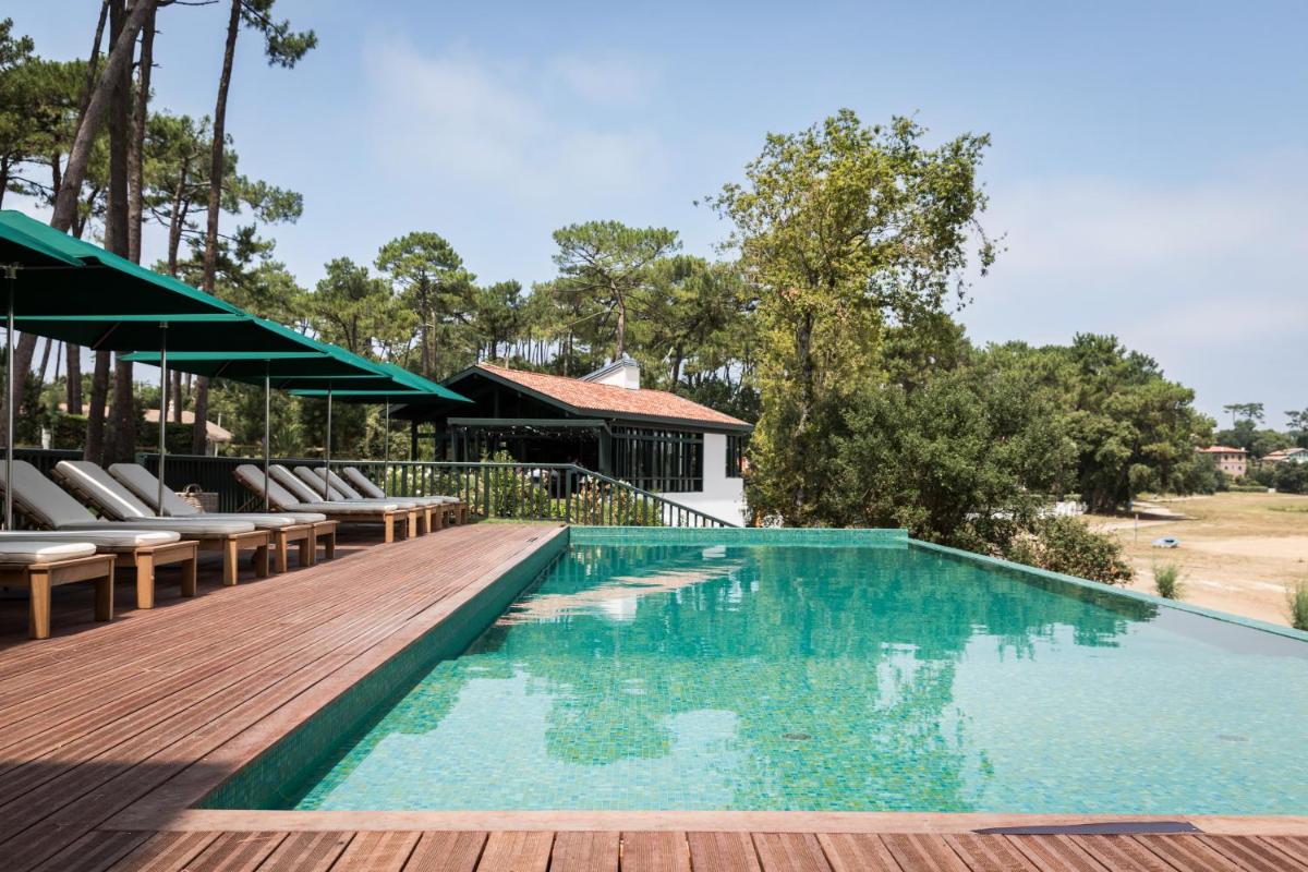 Les Hortensias du Lac - Fontenille Collection