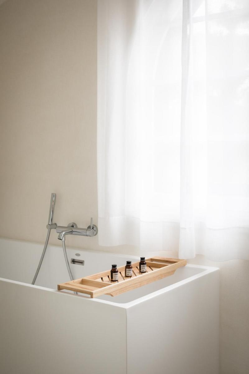 Les Hortensias du Lac - Fontenille Collection