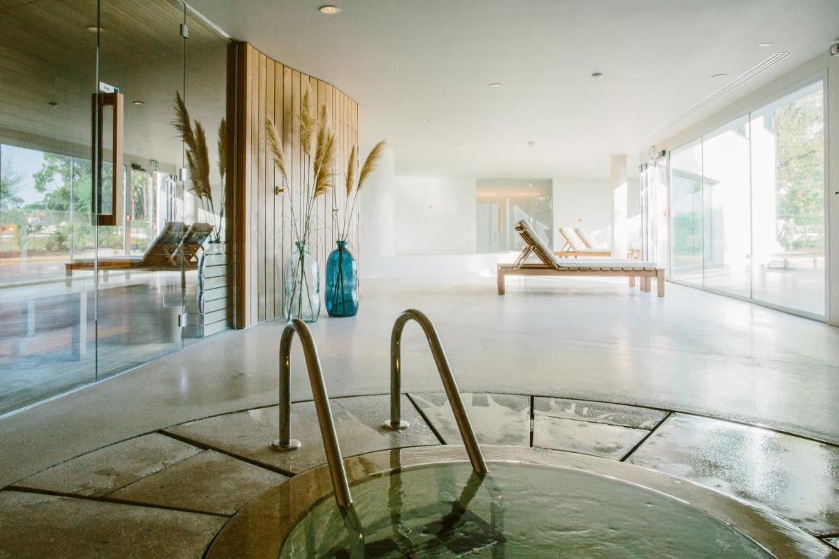 Les Hortensias du Lac - Fontenille Collection