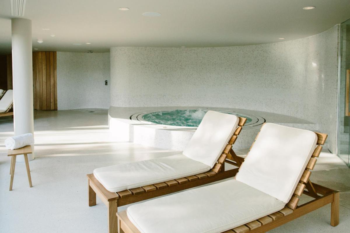 Les Hortensias du Lac - Fontenille Collection