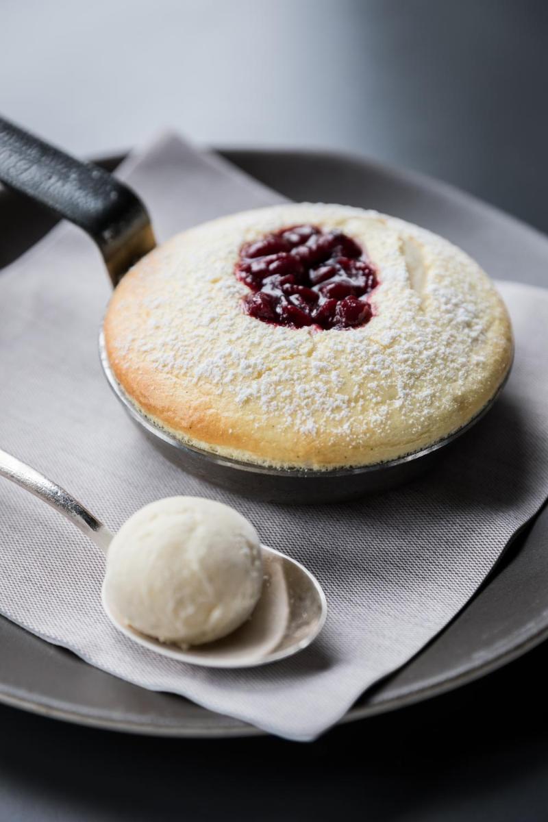 Les Hortensias du Lac - Fontenille Collection