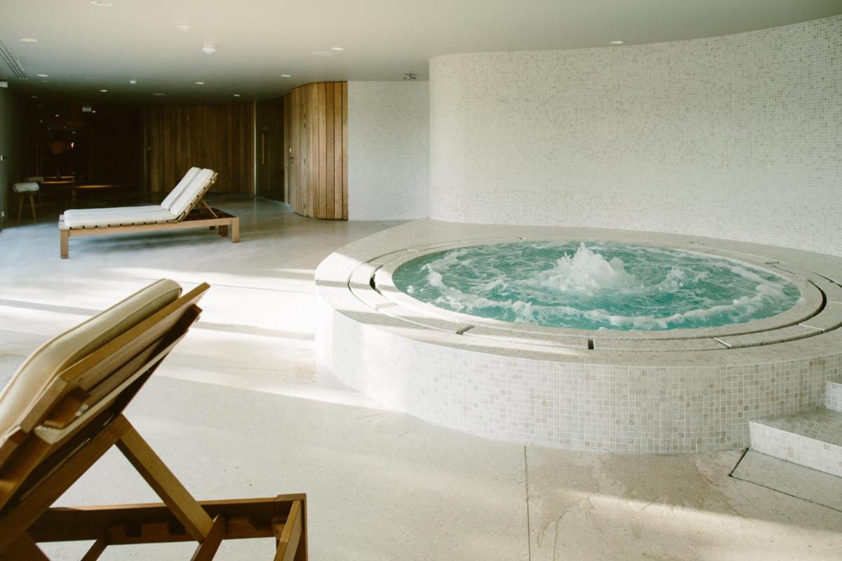 Les Hortensias du Lac - Fontenille Collection