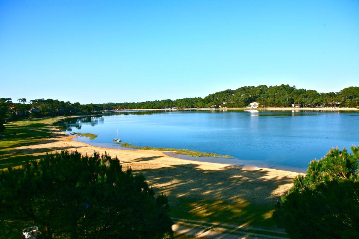 Les Hortensias du Lac - Fontenille Collection