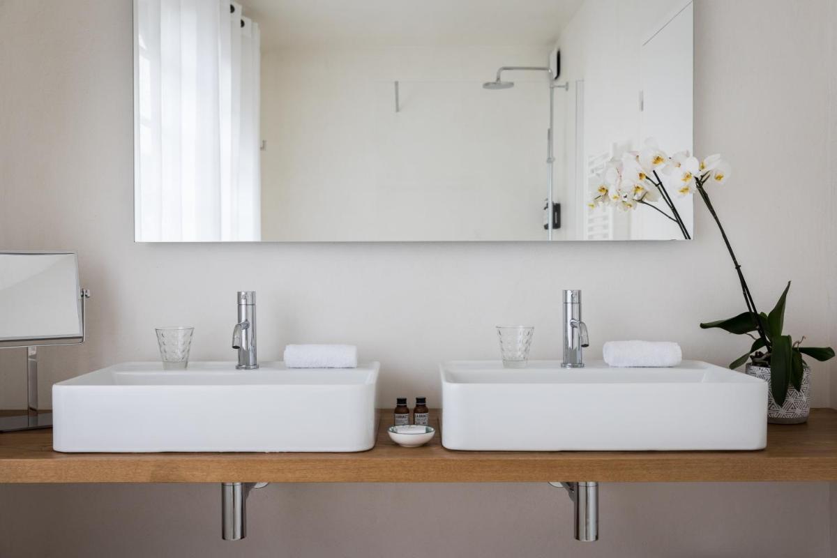 Les Hortensias du Lac - Fontenille Collection