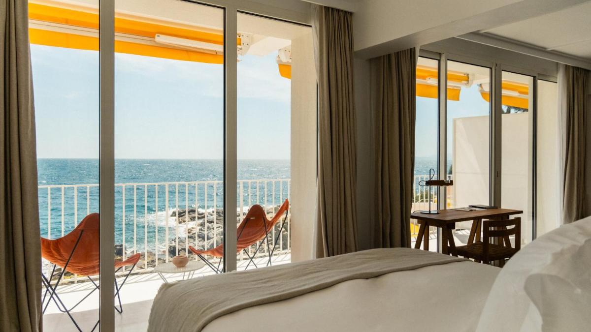 Les Roches Rouges, a Beaumier hotel