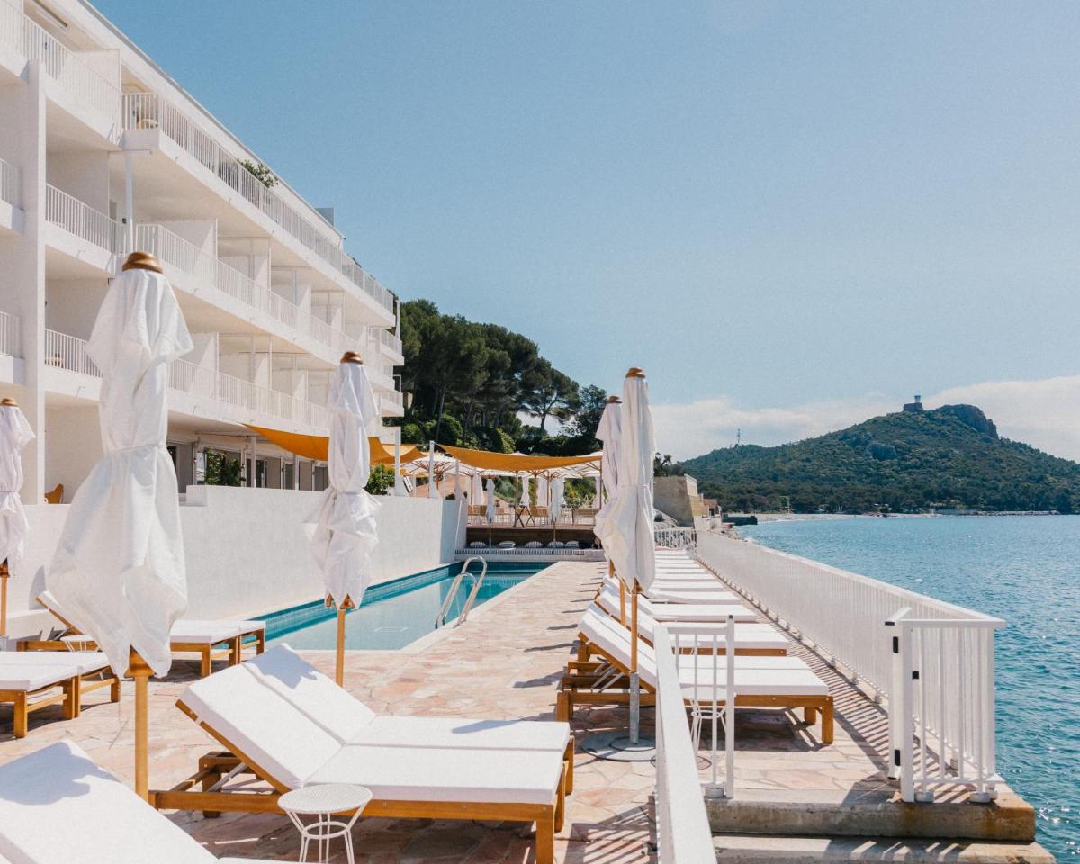 Les Roches Rouges, a Beaumier hotel