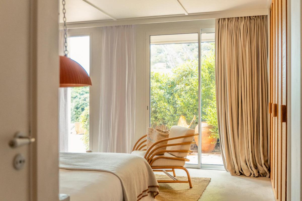 Les Roches Rouges, a Beaumier hotel