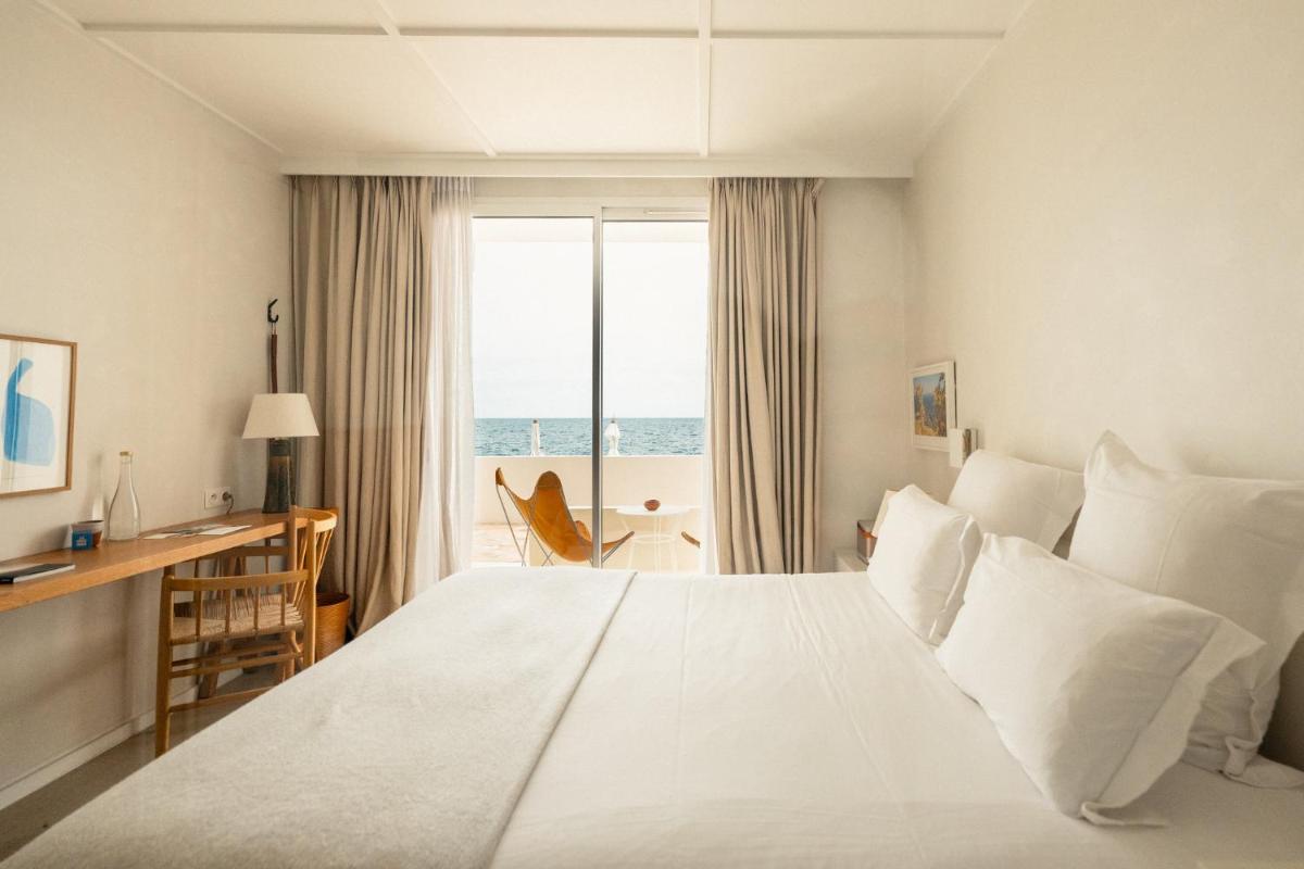 Les Roches Rouges, a Beaumier hotel