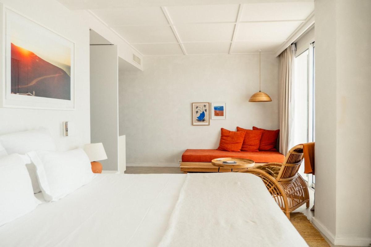 Les Roches Rouges, a Beaumier hotel