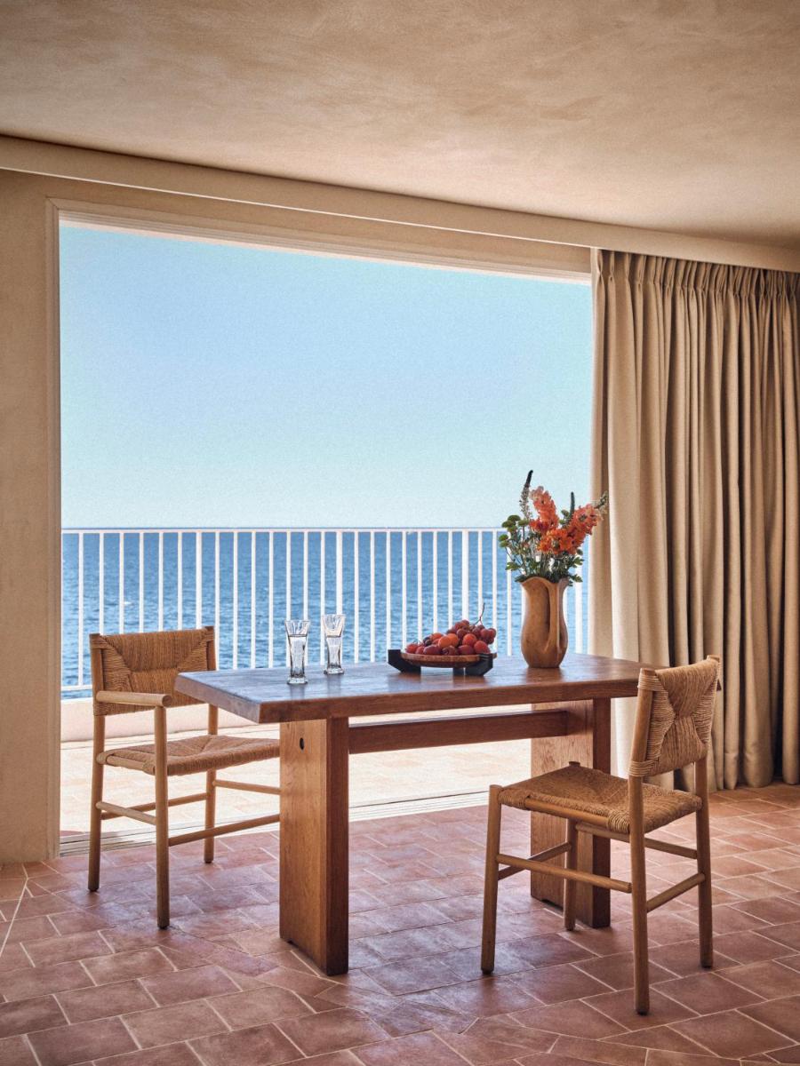 Les Roches Rouges, a Beaumier hotel