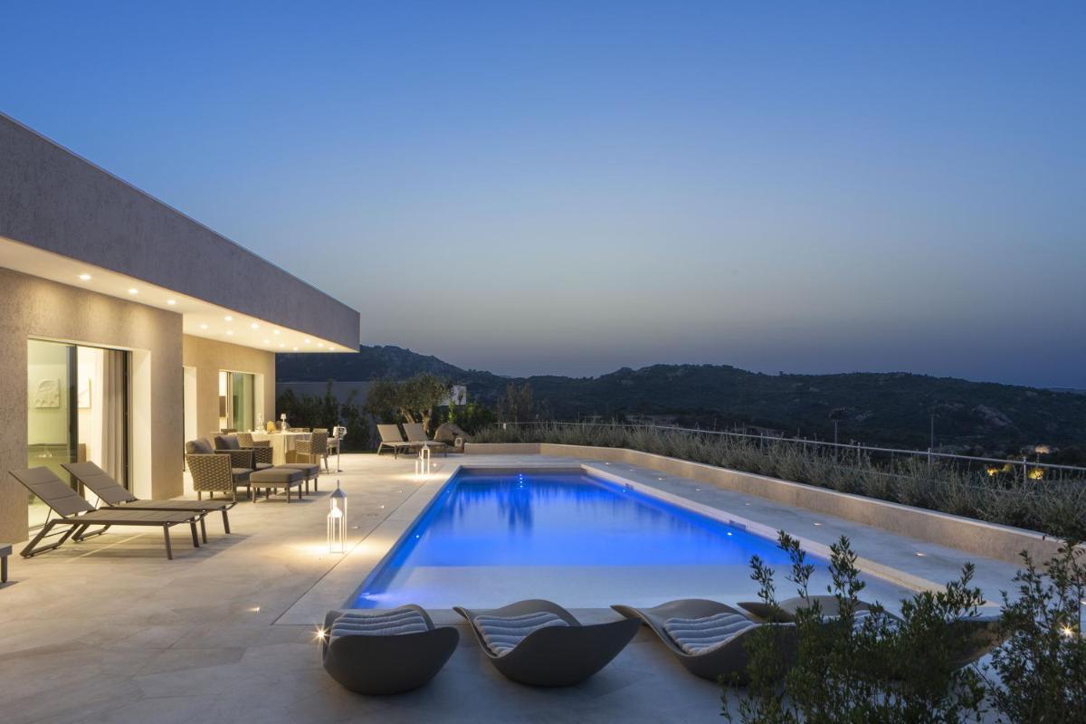 Hotel Li Finistreddi