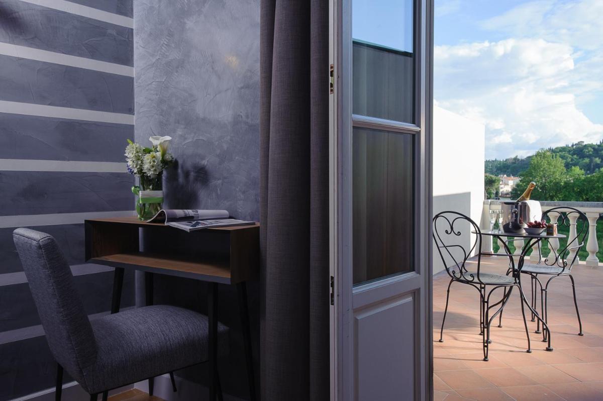 Hotel Lungarno Vespucci 50